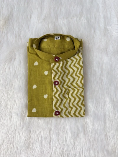Mustard Heart shirt