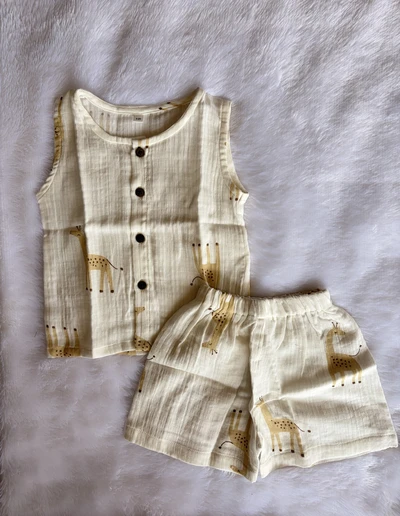 Muslin cords- cream giraffe