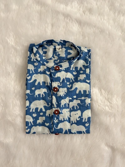Dark blue elle shirt