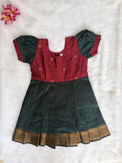 Maroon And green butta frock