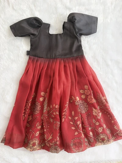 Black and red maxi